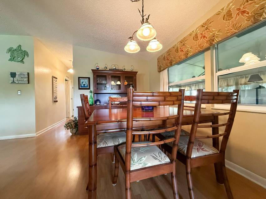 8111 Buena Vista Drive a Ellenton, FL Mobile or Manufactured Home for Sale